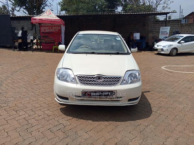 Toyota Corolla 2002 White