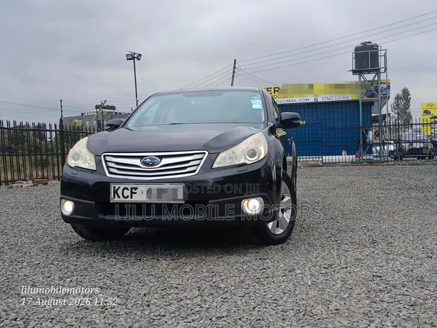 Subaru Outback 2010 Black