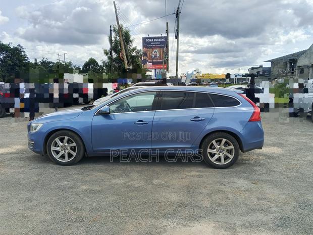 Volvo V60 2014 Blue