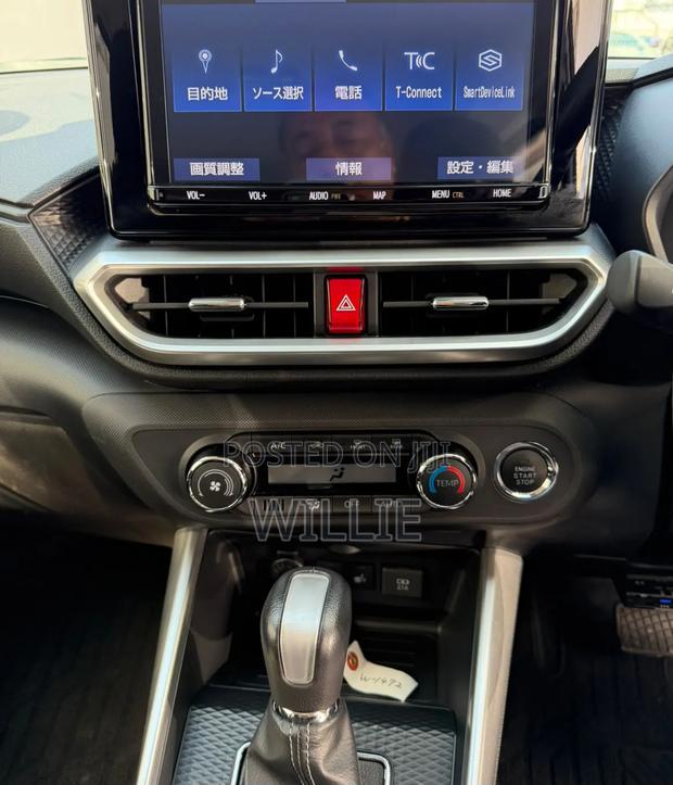 Toyota Raize 2020 Silver