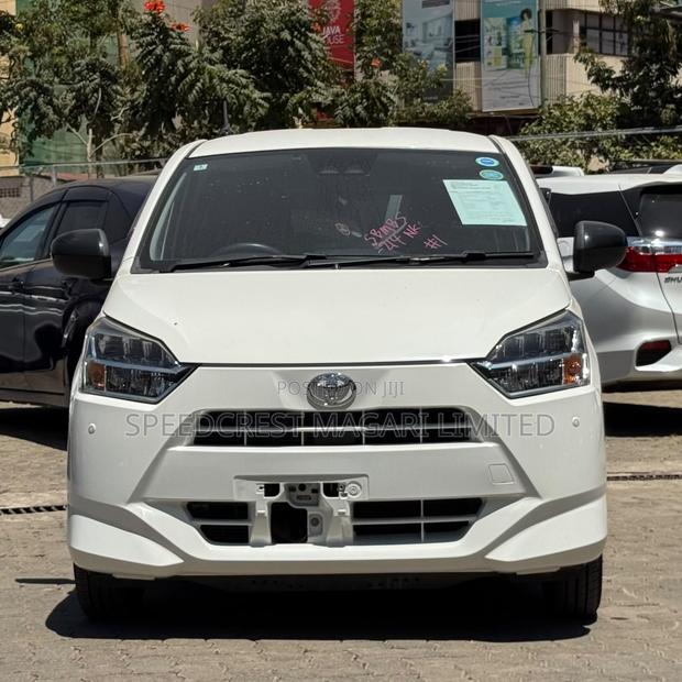 Toyota Pixis 2020 White