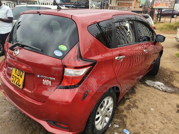 Nissan Note 2017 Red