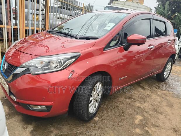 Nissan Note 2017 Red