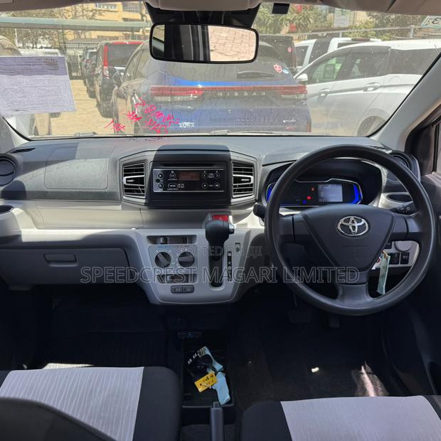 Toyota Pixis 2020 White