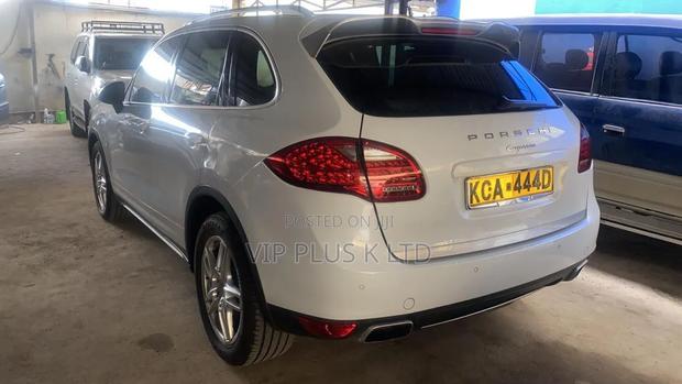 Porsche Cayenne 2014 White