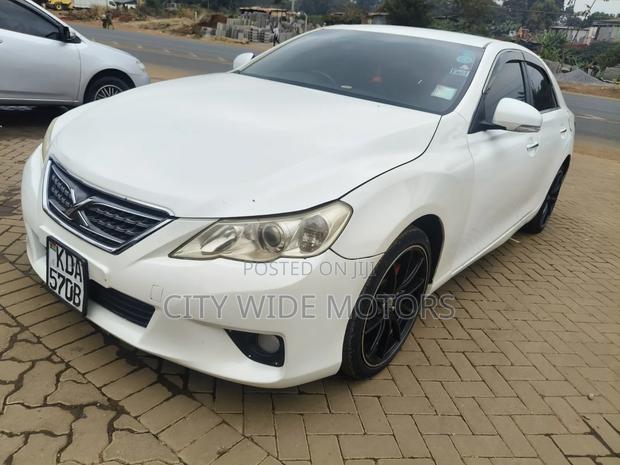 Toyota Mark X 2013 Green
