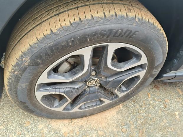 Toyota RAV4 2020 Gray
