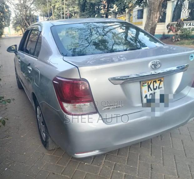 Toyota Axio 2014 Silver