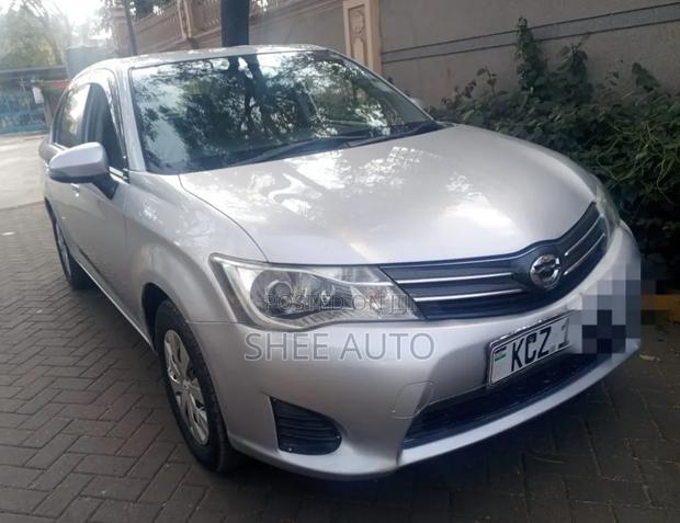 Toyota Axio 2014 Silver