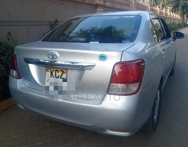 Toyota Axio 2014 Silver