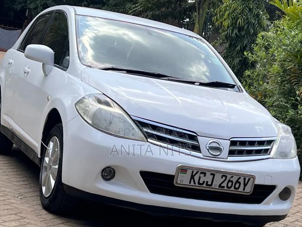 Nissan Tiida 2009 White