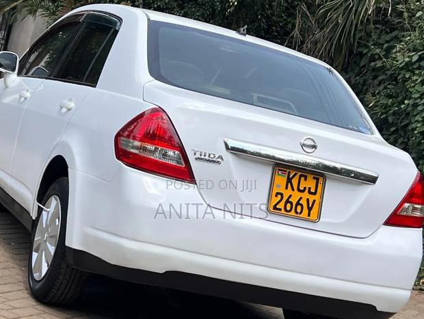 Nissan Tiida 2009 White