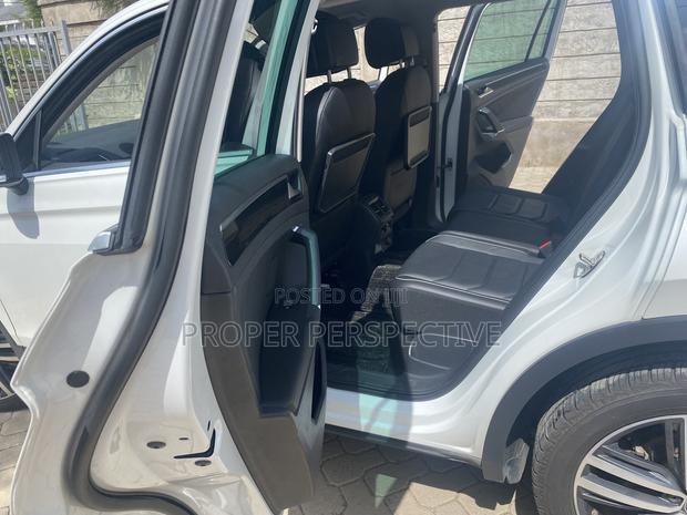 Volkswagen Tiguan 2.0T SEL AWD 4MOTION 2018 Pearl