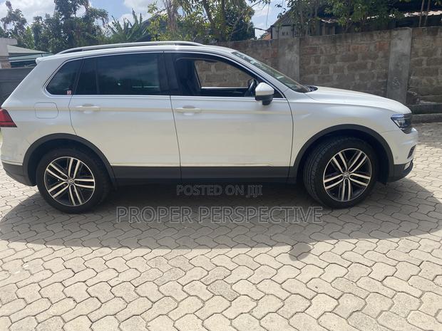 Volkswagen Tiguan 2.0T SEL AWD 4MOTION 2018 Pearl