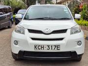 Toyota ISIS 2009 White for sale