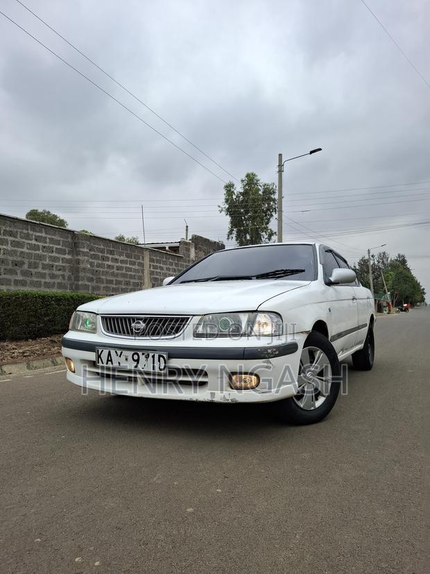 Nissan Sunny 2001 White