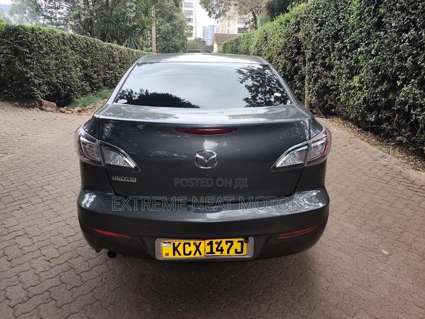 Mazda Axela 2012 Gray