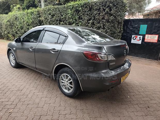 Mazda Axela 2012 Gray