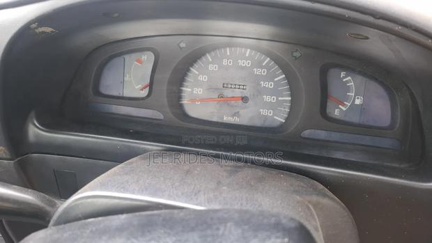 Toyota Hilux 1994 Off white
