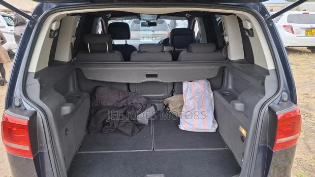 Volkswagen Touran 2015 Blue