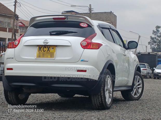 Nissan Juke SV 2013 White