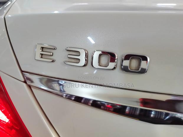 Mercedes-Benz E300 2019 White