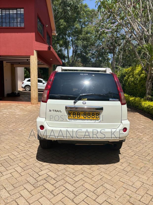 Nissan X-Trail 2.2 D 4x4 SE 2008 White