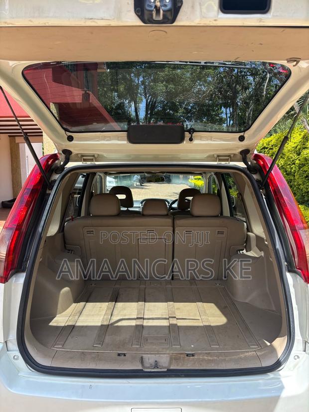 Nissan X-Trail 2.2 D 4x4 SE 2008 White