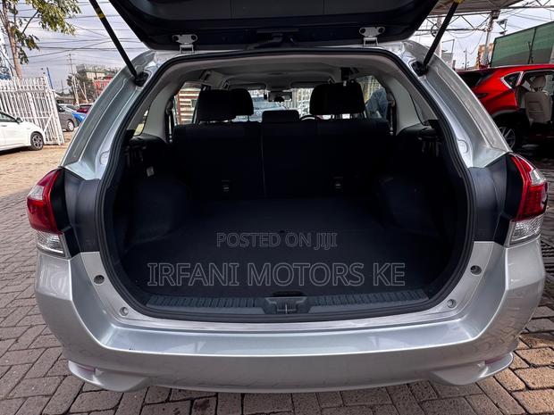 Toyota Corolla Fielder 1.5 Petrol FWD 2019 Silver