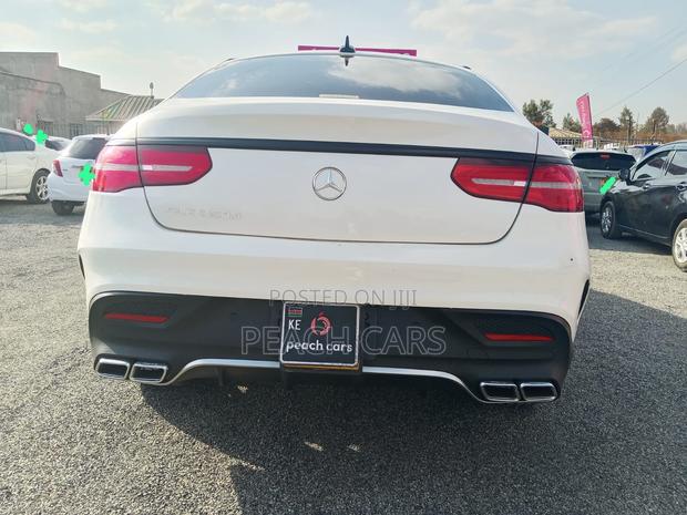 Mercedes-Benz GLE-Class 2018 White