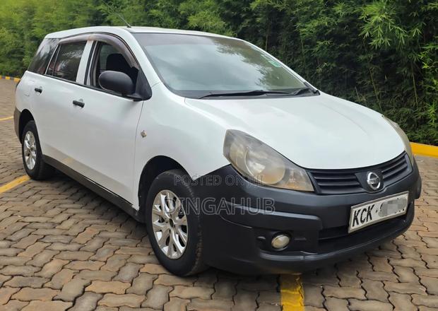 Nissan Advan 2009 White