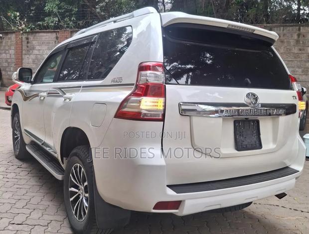 Toyota Land Cruiser Prado 2018 Ivory
