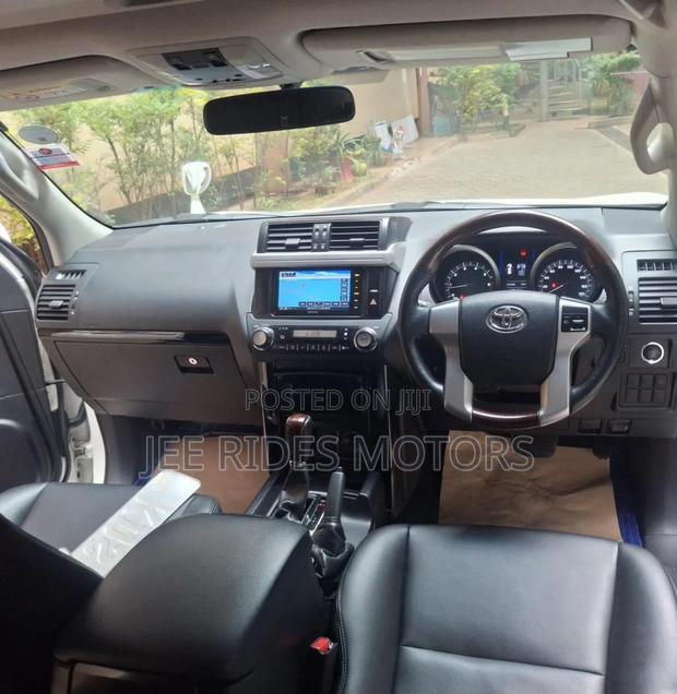 Toyota Land Cruiser Prado 2018 Ivory