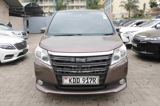 Toyota Noah 2014 Brown