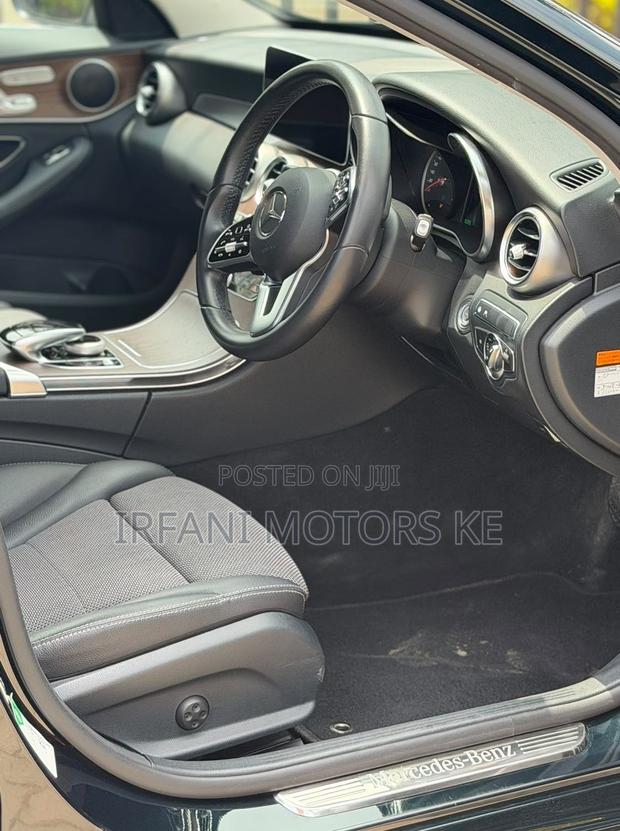 Mercedes-Benz C200 2019 Green