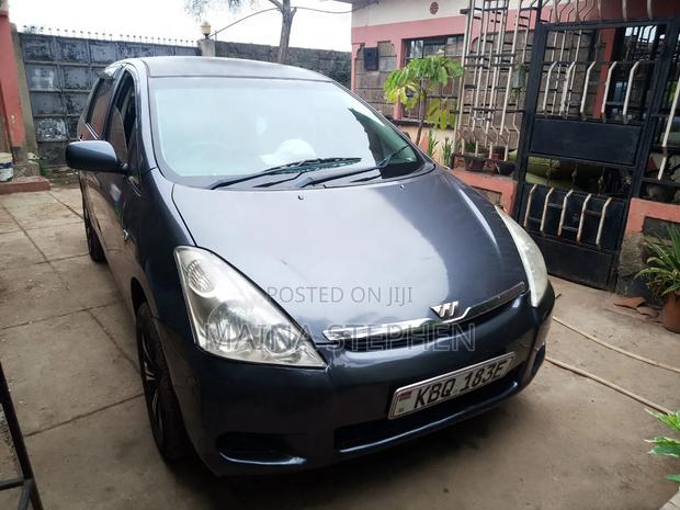 Toyota Wish 2005 Gray