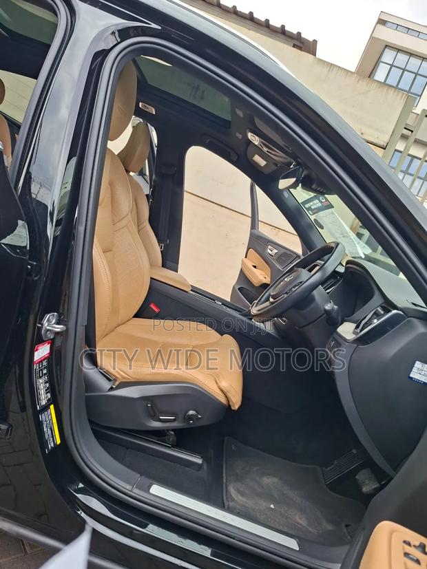 Volvo XC60 2019 Black