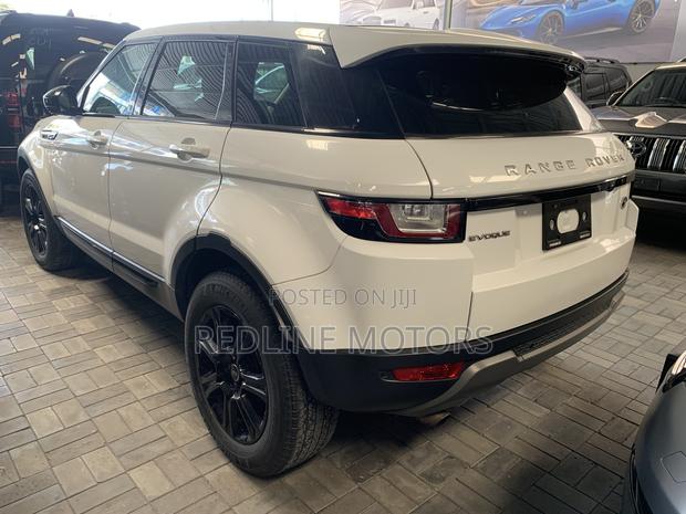 Land Rover Range Rover Evoque SE 4x4 5-Door 2018 Off white