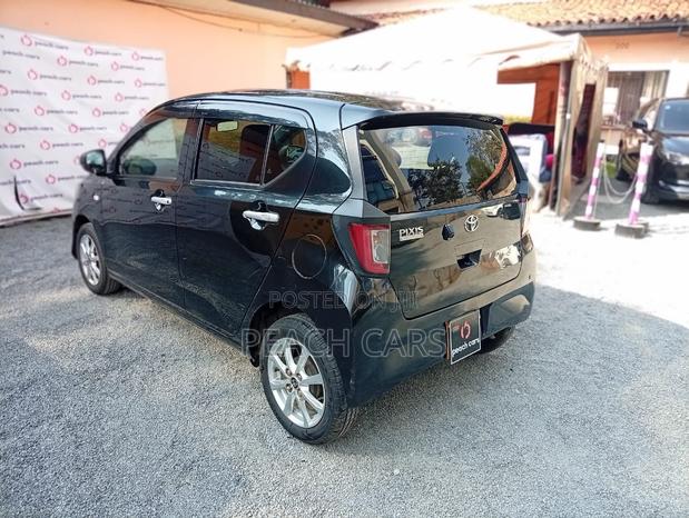 Toyota Pixis 2018 Black