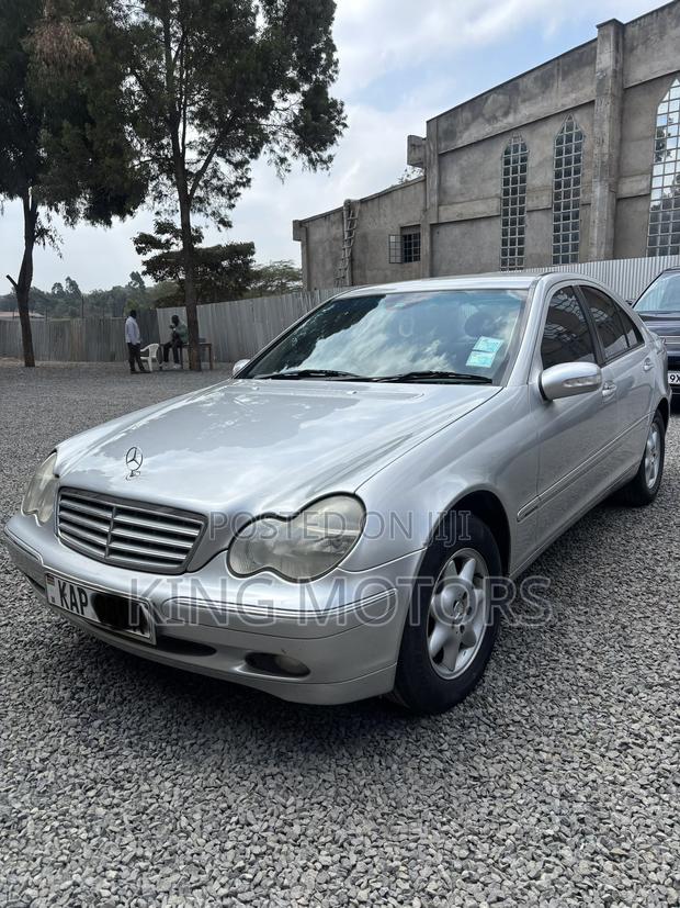 Mercedes-Benz C200 2003 Silver