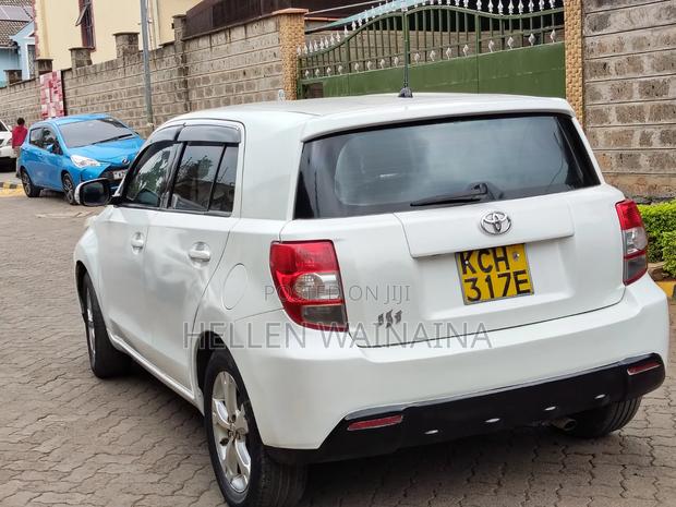 Toyota IST 2009 White