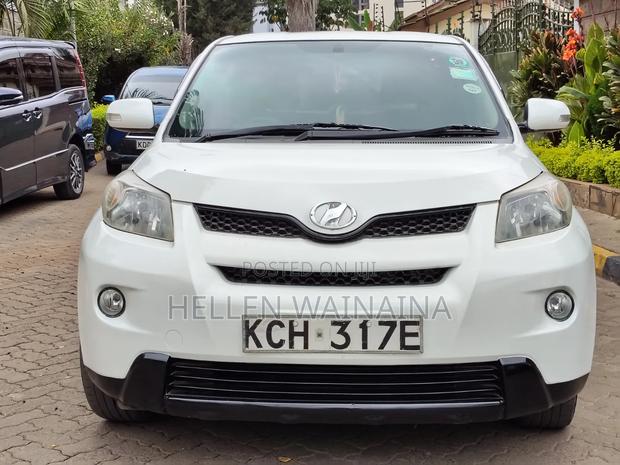 Toyota IST 2009 White