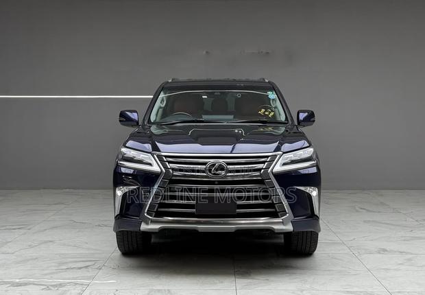 Lexus LX 570 AWD 2019 Blue