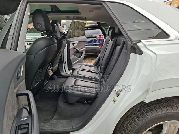 Audi Q8 3.0T Premium AWD quattro 2019 White