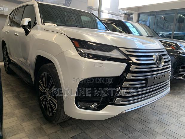 Lexus LX 500d 2023 Off white