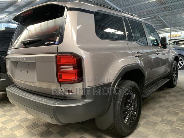 Toyota Land Cruiser Prado 2.7 2024 Gray