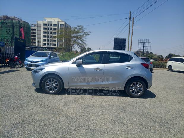 Mazda 2 2020 Silver