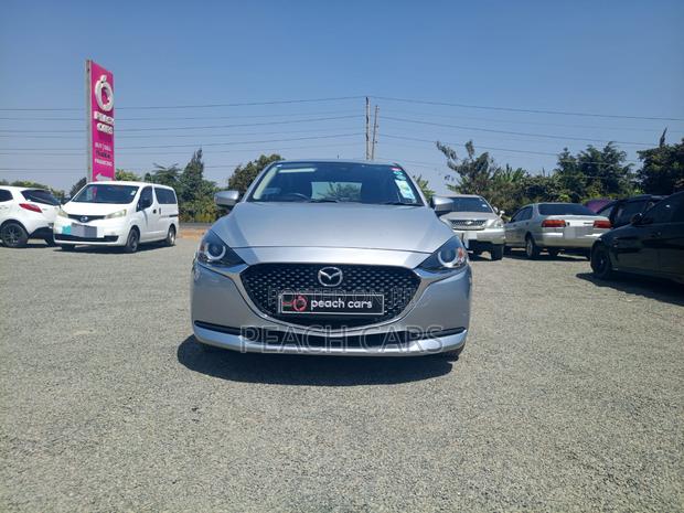 Mazda 2 2020 Silver