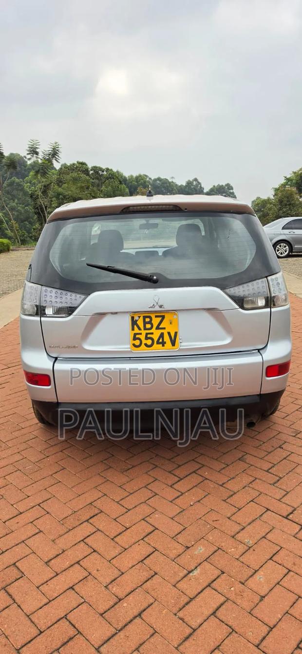 Mitsubishi Outlander 2009