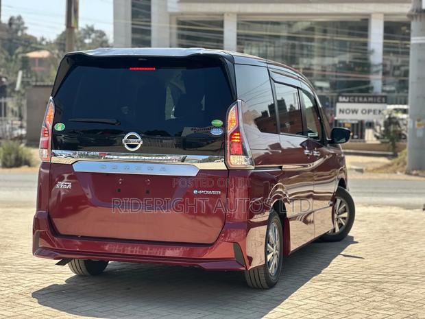 Nissan Serena 2019 Maroon
